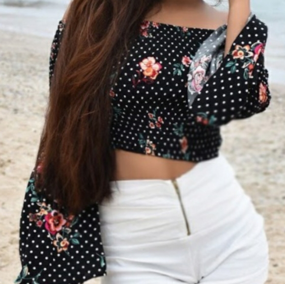 Windsor Tops - Windsor Women's Off the Shoulder Ribbed Crop Top